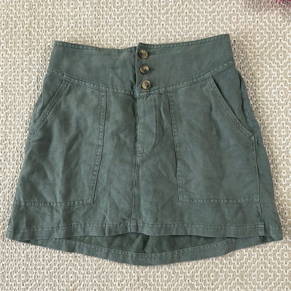Aerie green skirt size medium